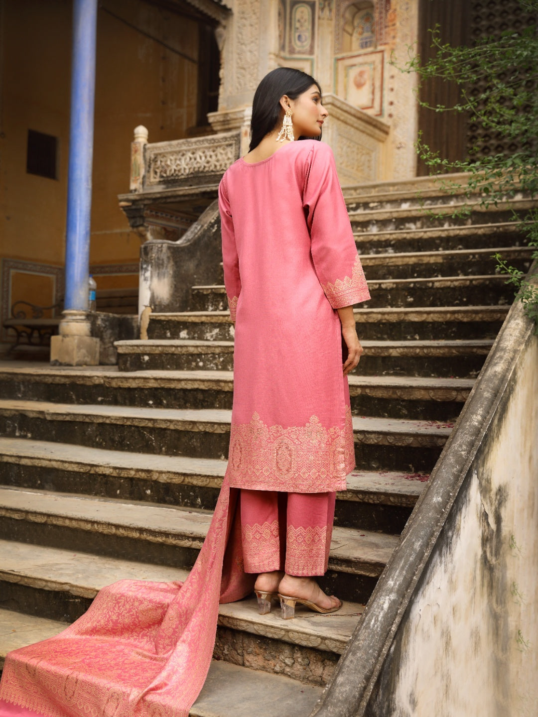 Kidar's D. Onion Acrylic Woolen Kurta Set