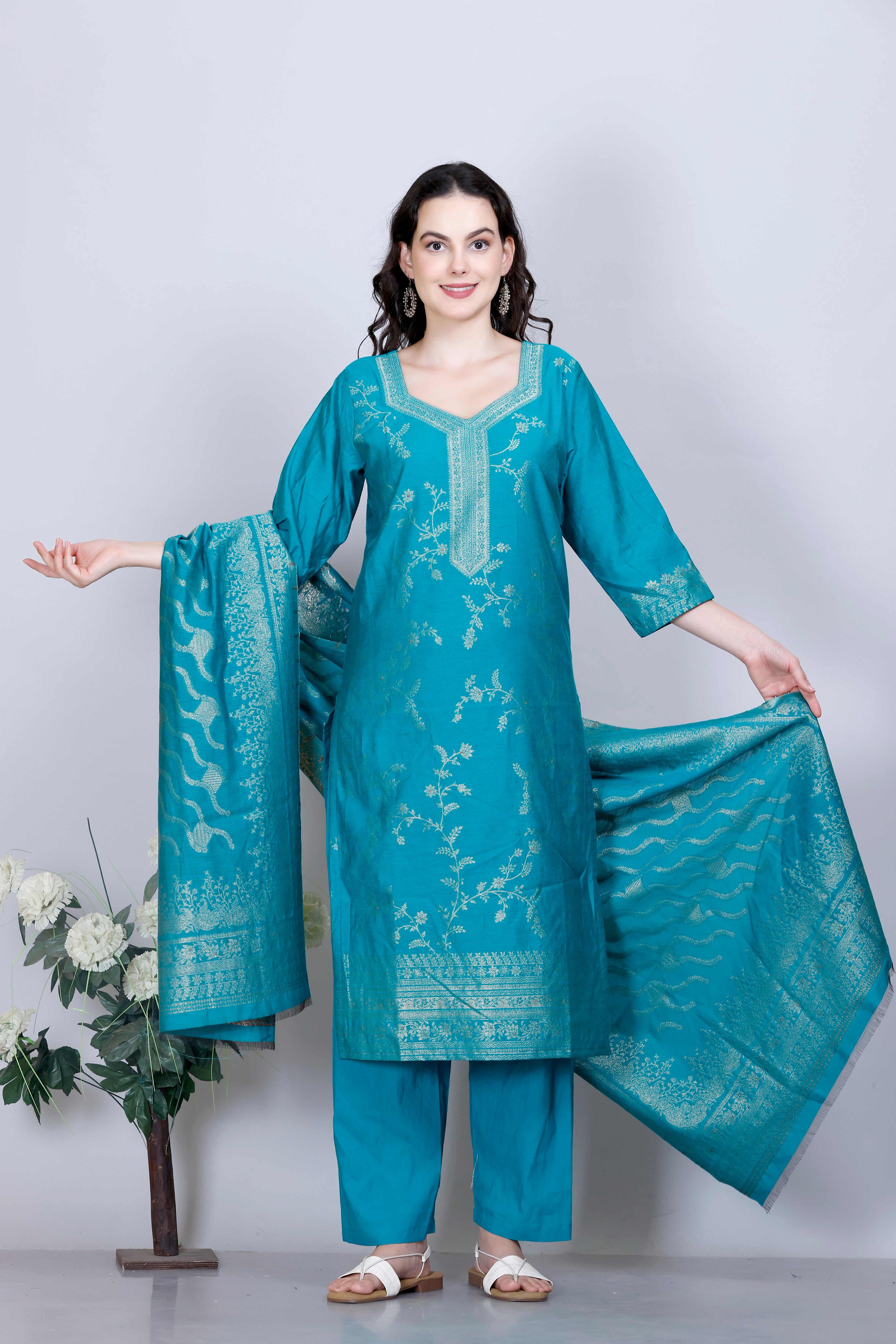 Kidar Ethnic Weave & Embordered Straight Kurta with Pant & Dupatta - NEW GREEN