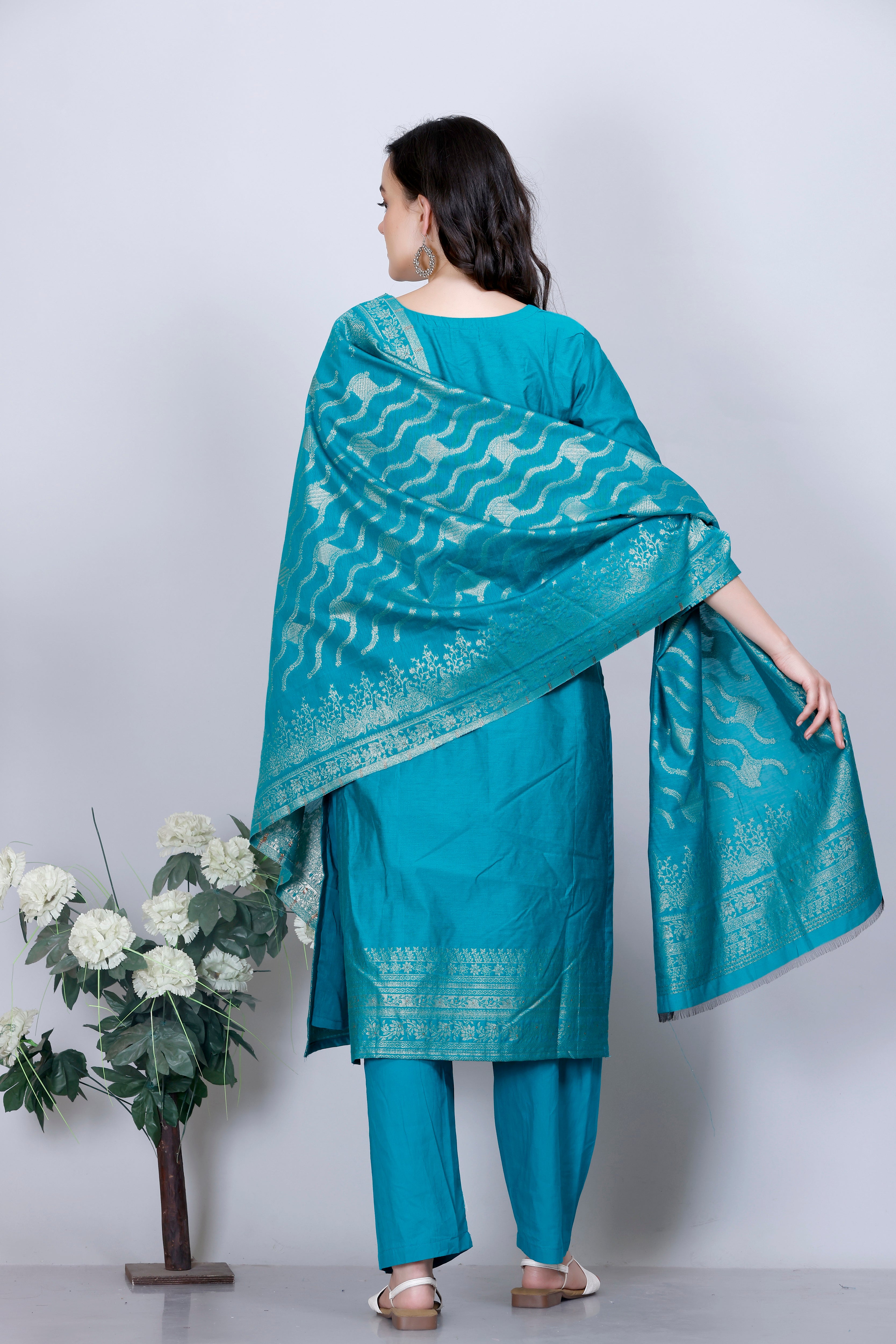 Kidar Ethnic Weave & Embordered Straight Kurta with Pant & Dupatta - NEW GREEN