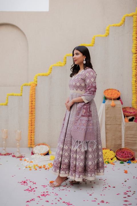 Kidar White Silk Sequin Embellished Anarkali Set