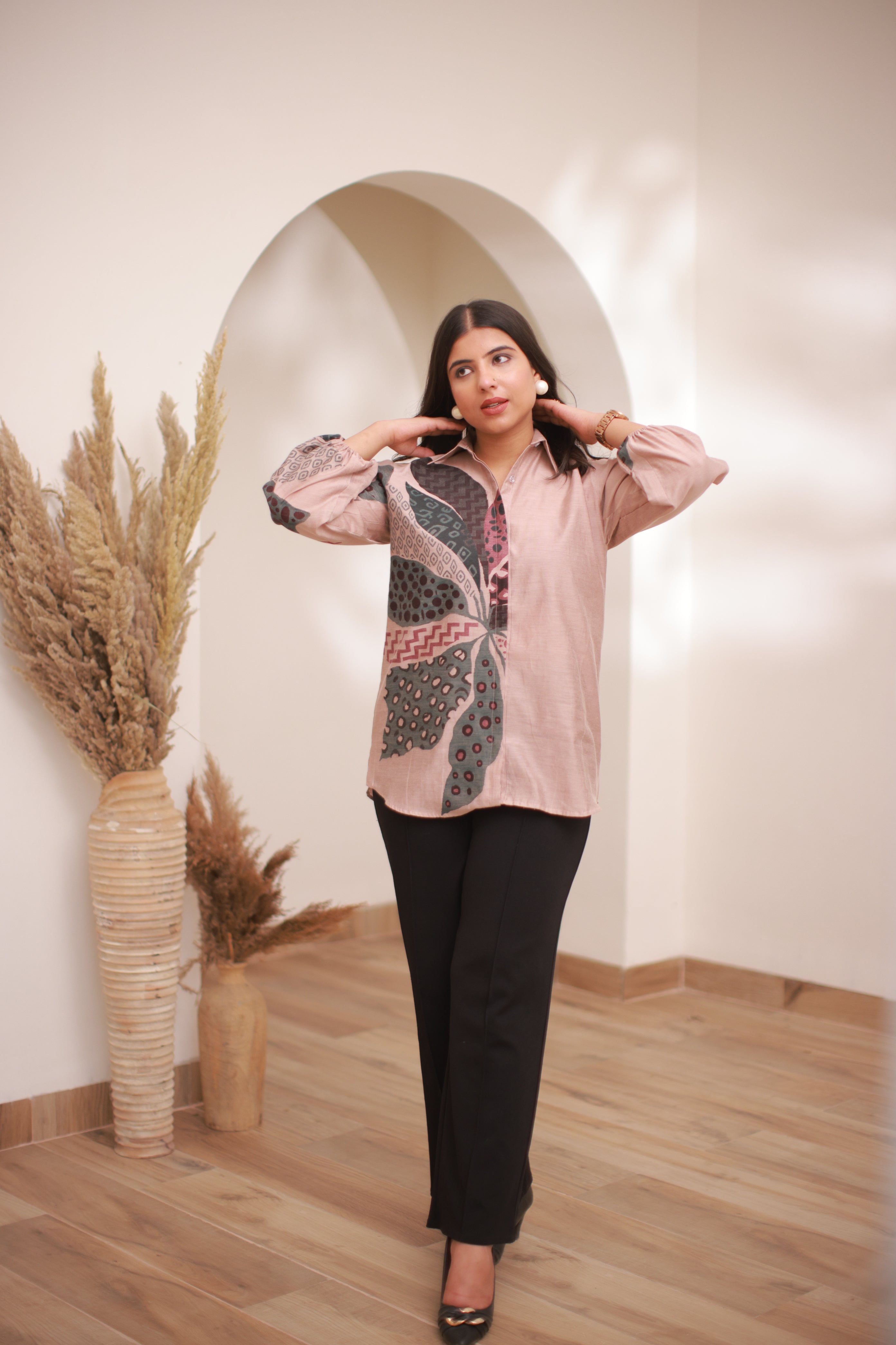 Kidar - Collared Neck Women's Shirt in Printed Cotton Silk