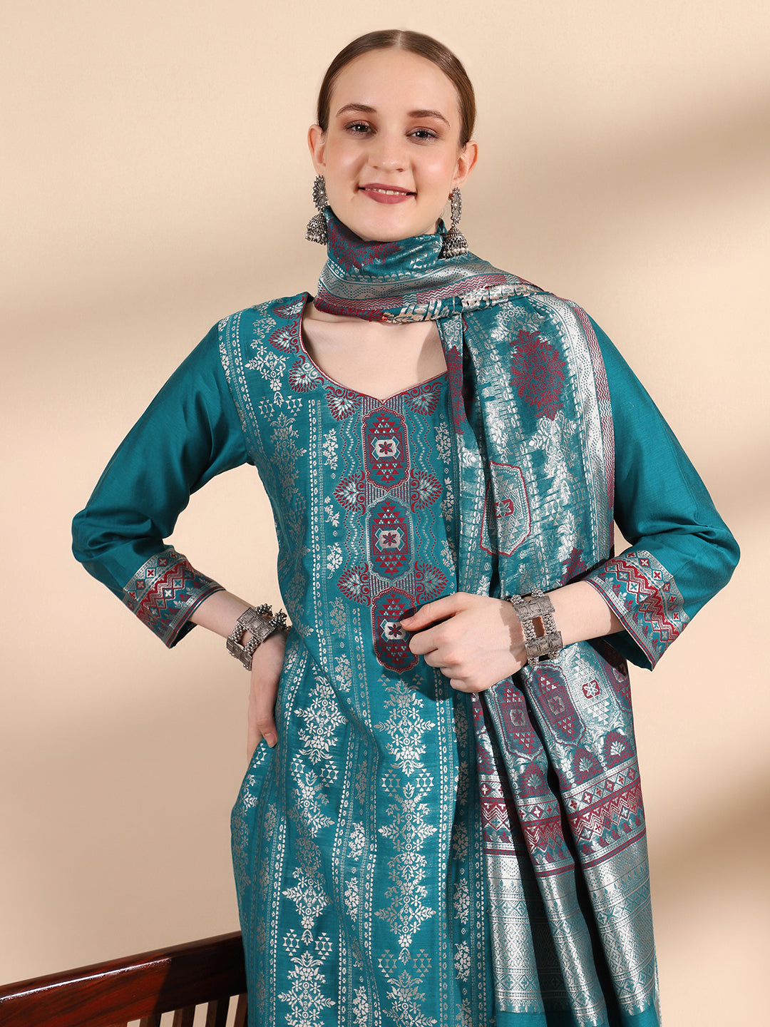 Embroidered Delight: Sweetheart Neck Kurta with Pant & Dupatta