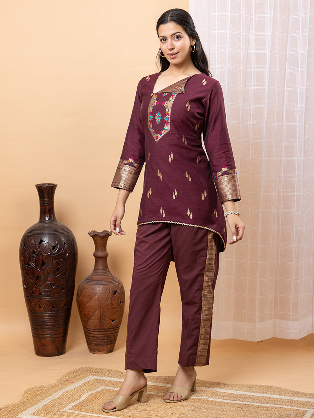 KIDAR Wine-Colored Jacquard Weave V-Neck Co-Ord Set