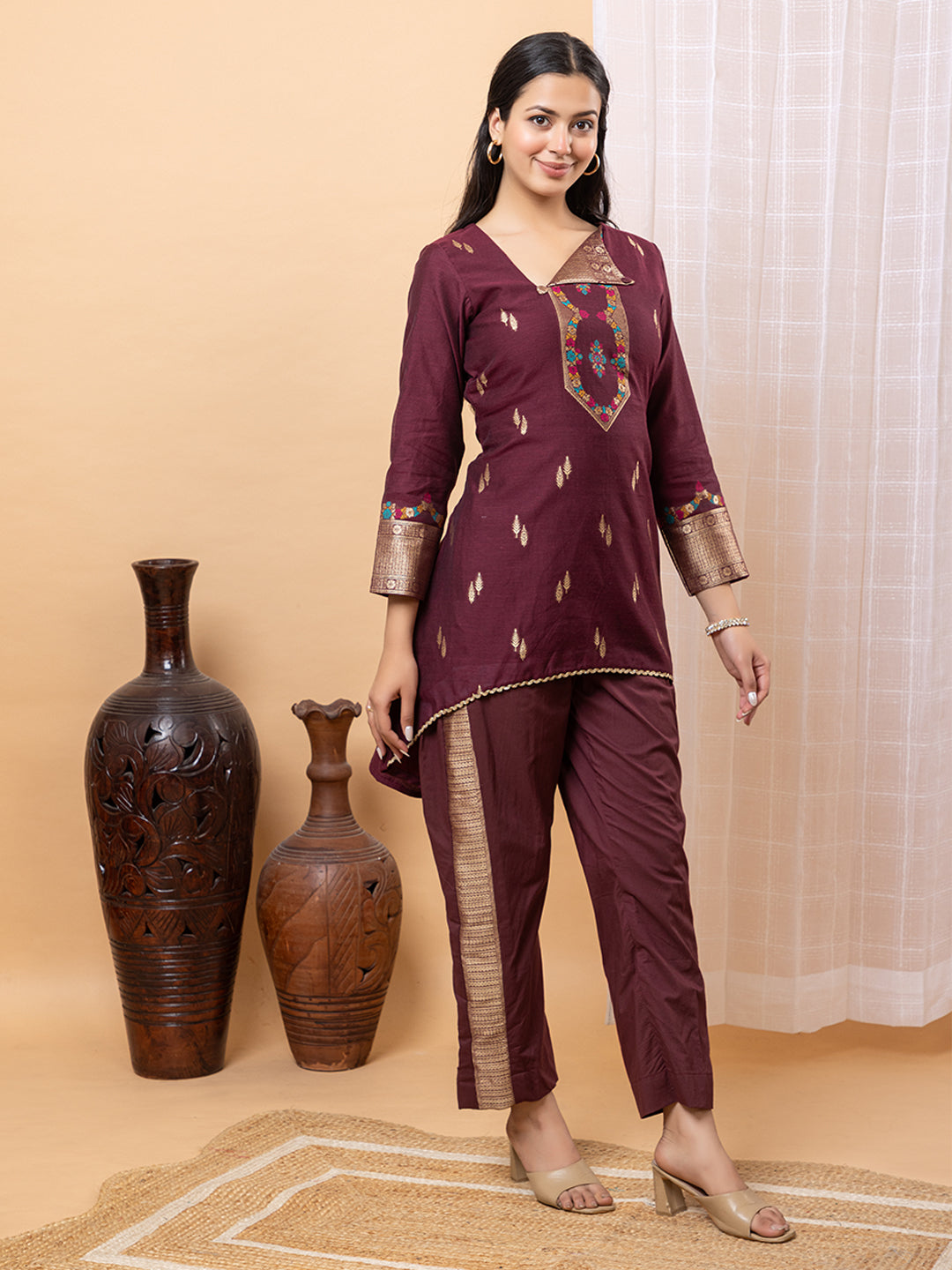 KIDAR Wine-Colored Jacquard Weave V-Neck Co-Ord Set