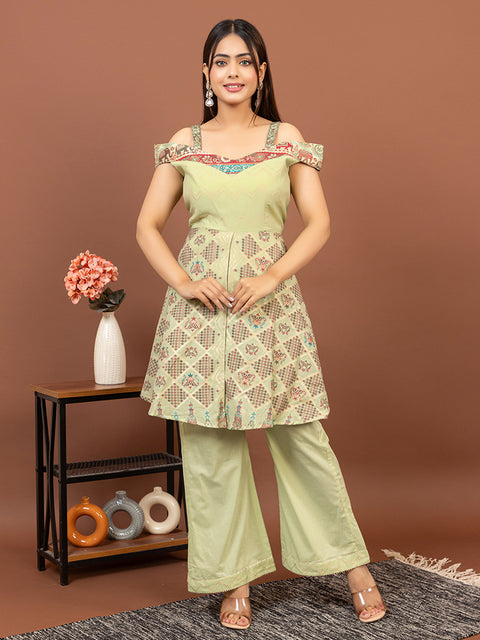 Designer Peach Kurta with Loose Fit Salwar – Stylish Ethnic Co-Ord Set