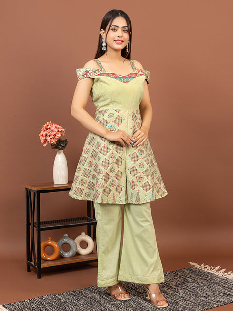 Designer Peach Kurta with Loose Fit Salwar – Stylish Ethnic Co-Ord Set