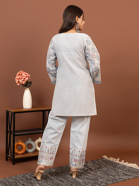 Light Grey weave Co-Ord Sets with Statement Collar & short jacket