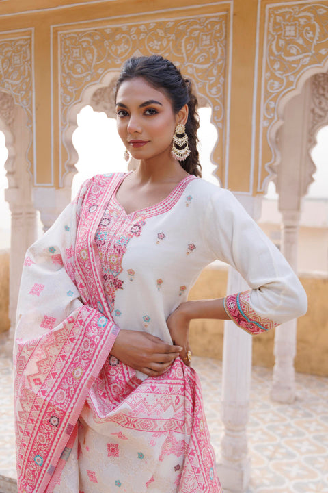Kidar Floral Weave Kurta with Pants & Dupatta - White