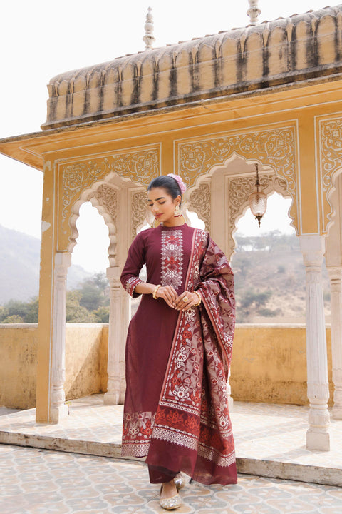 Kidar Floral Weave Kurta with Pants & Dupatta - Wine