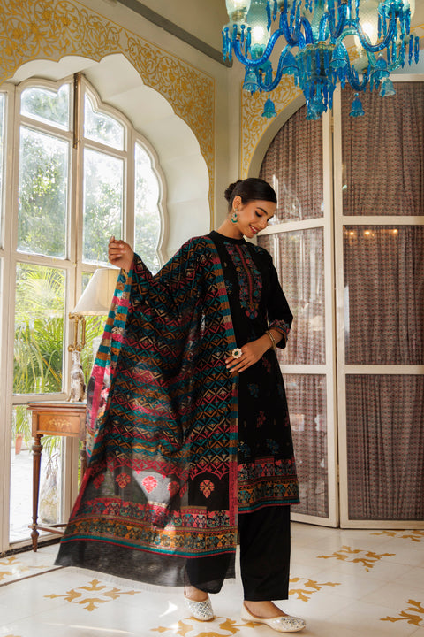 Kidar Elegant Black Pant Suit with Threadwork - Black