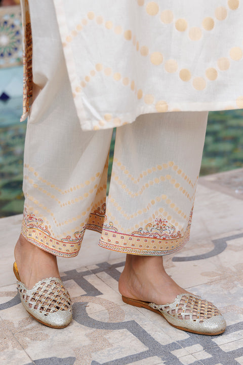 Kidar Floral Weave Kurta with Pants & Dupatta - White
