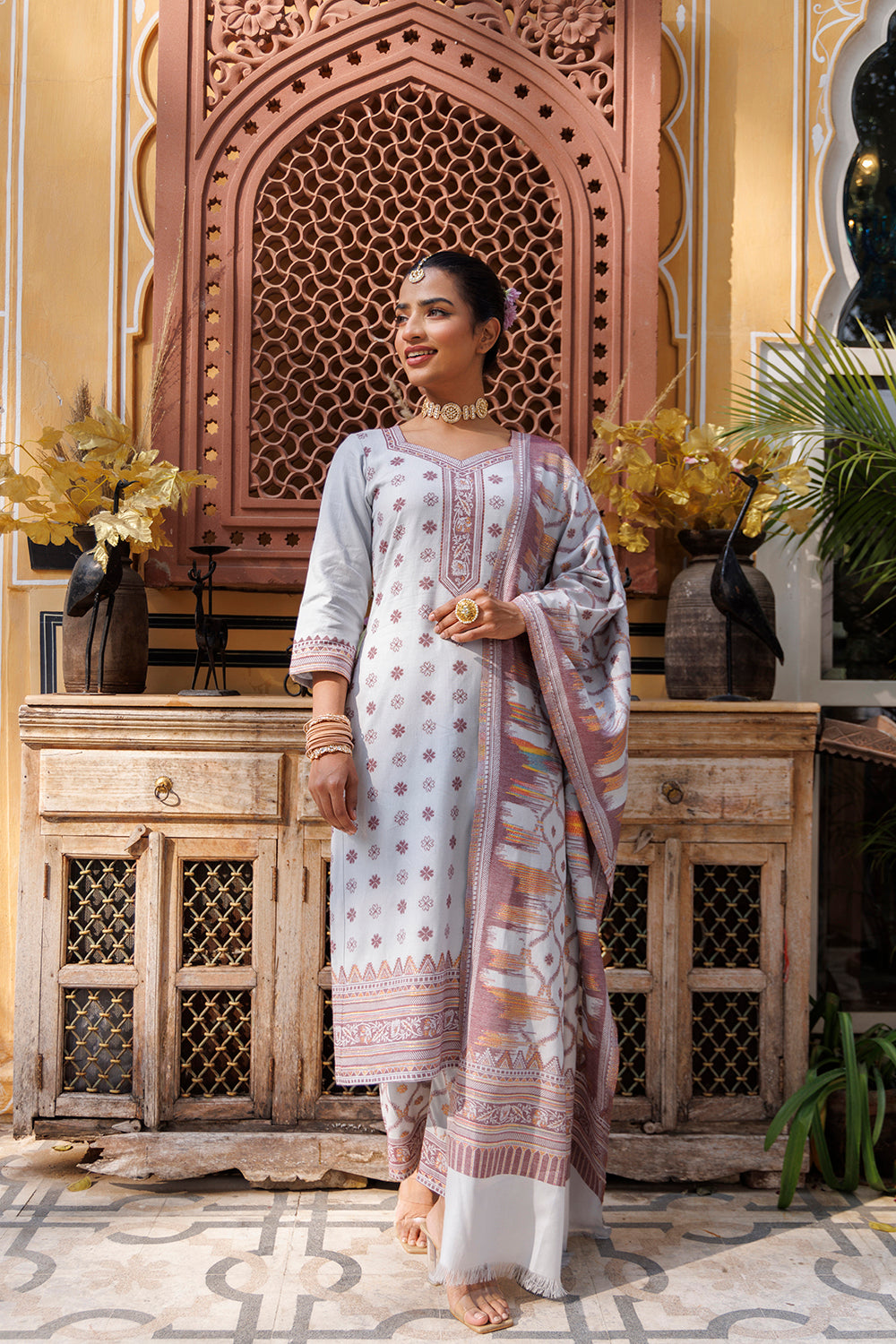 Kidar Floral Printed Kurta With Pants & Dupatta - Light Grey