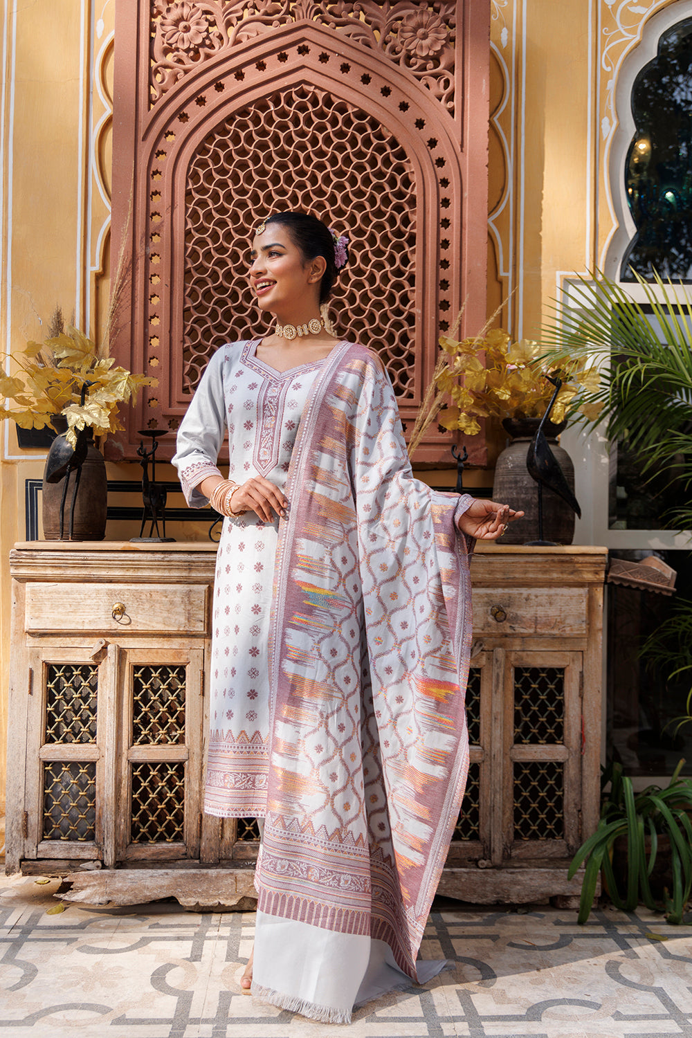 Kidar Floral Printed Kurta With Pants & Dupatta - Light Grey