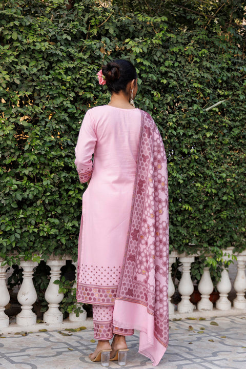 Kidar U-Shape Neck Pant Suit with Weave design Dupatta - pink