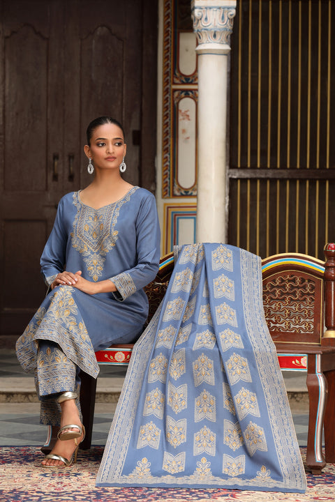 Elegant Blue Woolen Kurta Set with Intricate Embroidery