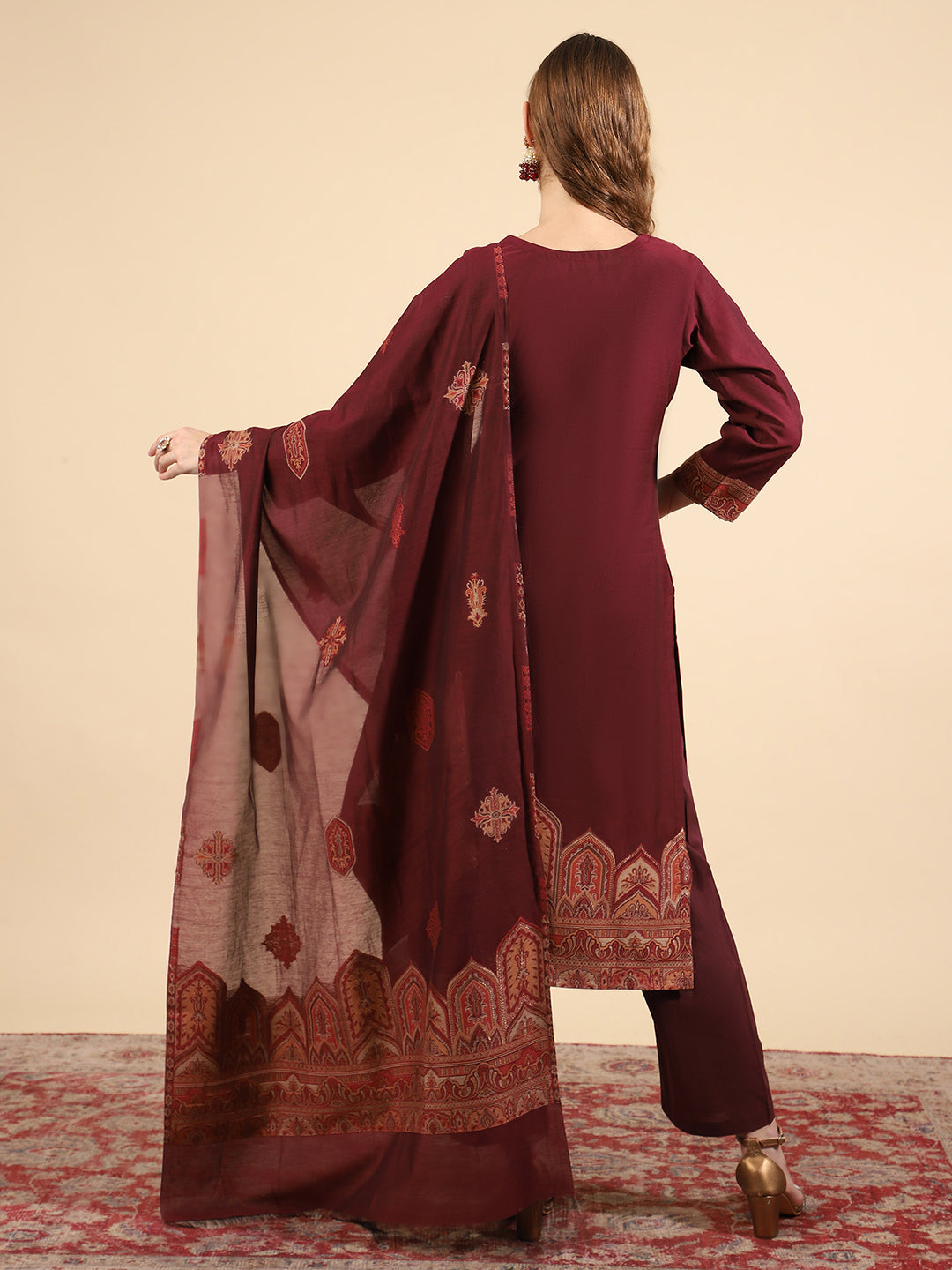 Elegant Wine-Colored U-Neck Kurta Set by Kidar