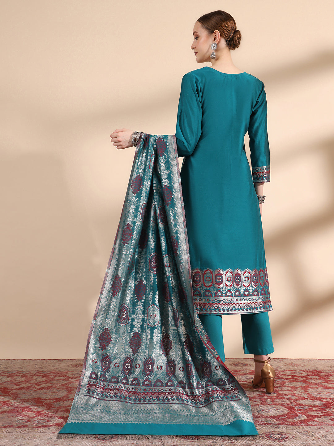 Embroidered Delight: Sweetheart Neck Kurta with Pant & Dupatta