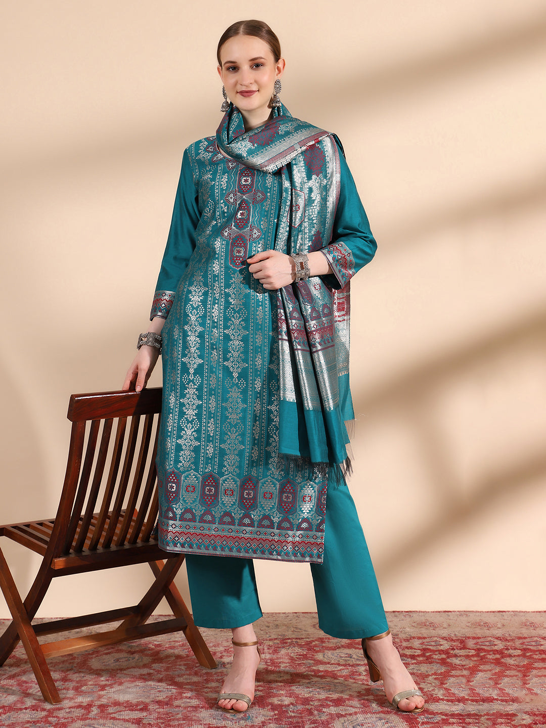 Embroidered Delight: Sweetheart Neck Kurta with Pant & Dupatta