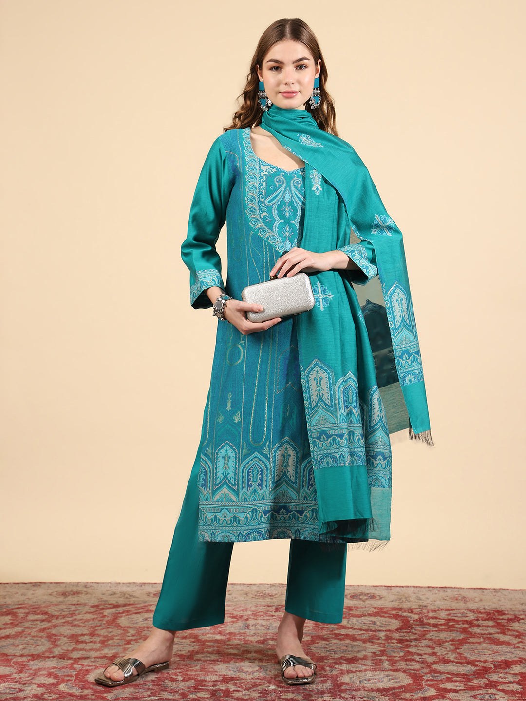 Stylish Green Kurta Set with Jacquard Work & Embroidery