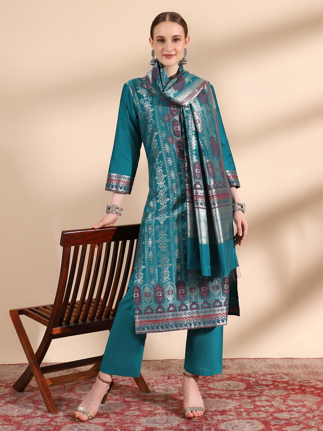 Embroidered Delight: Sweetheart Neck Kurta with Pant & Dupatta